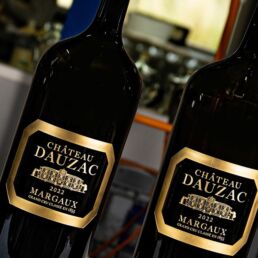 Chateau Dauzac : gravure sur bouteille en verre. Une réalisation MSV.