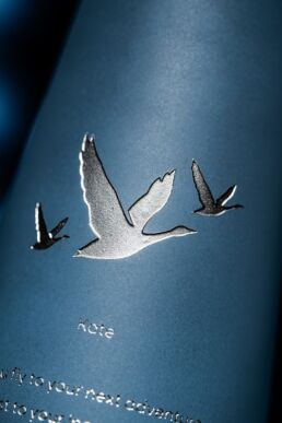 Grey Goose : détails gravure sur verre teinte argentée